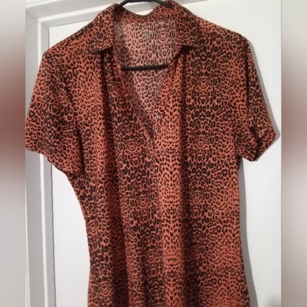 Monterey Club -Sparkly Leopard Print Collared Shirt